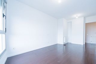 Piso en alquiler en Ensanche de Vallecas - Valdecarros en Madrid