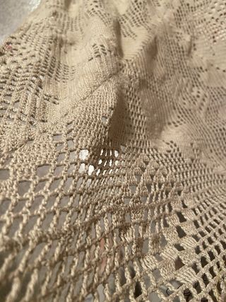 Colcha de ganchillo o macramé beige cama de 90