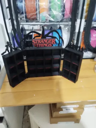 Espositore Stranger Things Funko Kinder Joy