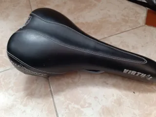 Sillín Bici Anticompresión Negro