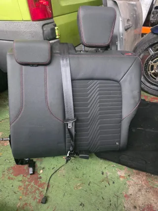 Interior Completo + Apoyabrazos Ford puma año 2021