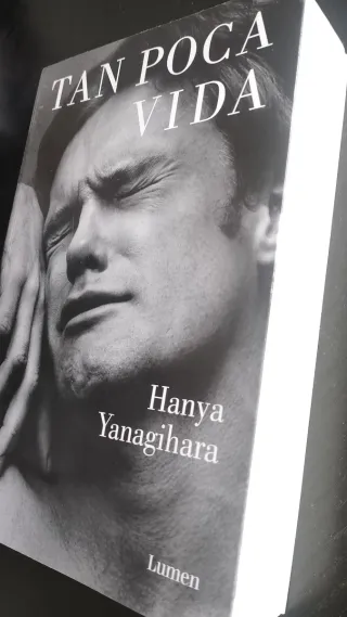 Libro "Tan poca vida"