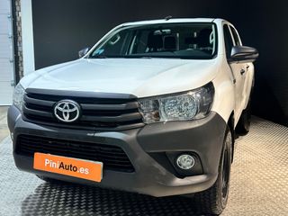 Toyota Hilux 2.4 D-4D Cabina Doble GX