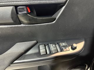 Toyota Hilux 2.4 D-4D Cabina Doble GX