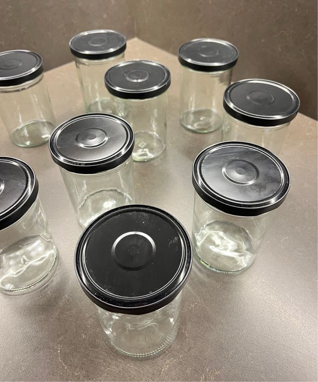 Lotto di 10 barattoli multiuso con coperchio nero