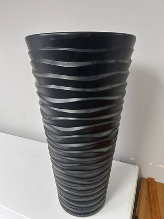 Macetero Grande Negro