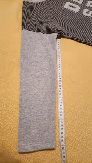 Sudadera Dolores Promesas rayas