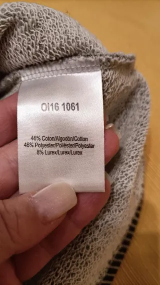 Sudadera Dolores Promesas rayas