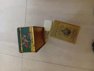 Caja Máquina Coser Wertheim Vintage Metal