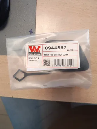 Tapa gancho remolque Audi 0944587