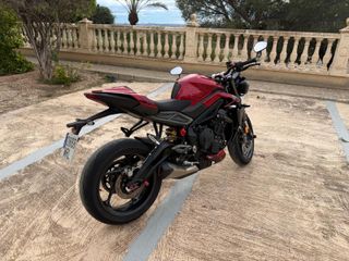 TRIUMPH Street Triple 765 RS Roja/Negra