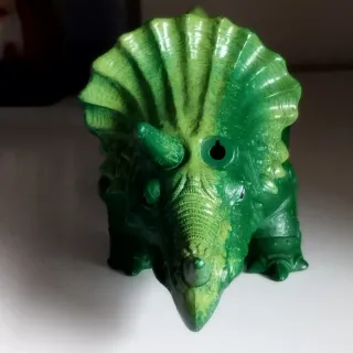 Dinosaurio Triceratops de He-Man