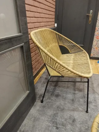 Conjunto sillón y mesa terraza   maisons du monde