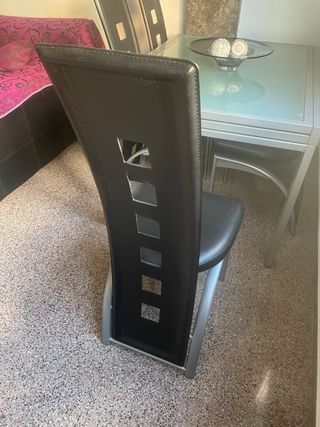 Mesa Comedor Cristal y Metal con 5 sillas