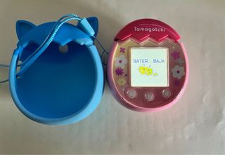 Tamagotchi Pix Rosa con Funda Azul