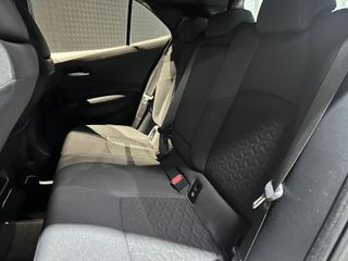 Toyota Corolla 1.8 125H BUSINESS PLUS E-CVT