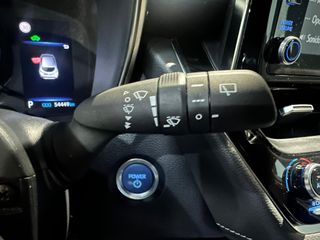 Toyota Corolla 1.8 125H BUSINESS PLUS E-CVT