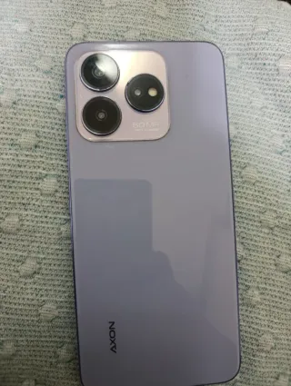 Teléfono Axon 60 Astronauta Luna