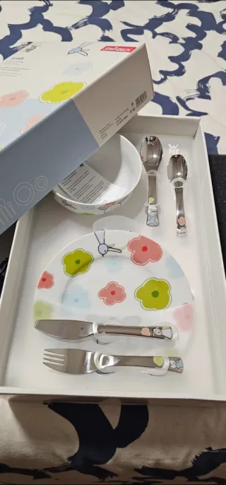 Vajilla infantil WMF con cubiertos