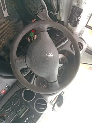 Volante Peugeot Partner Tepee