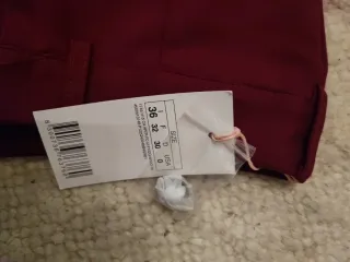 Calças Motivi novas