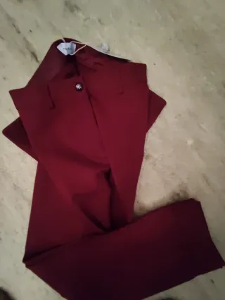 Calças Motivi novas