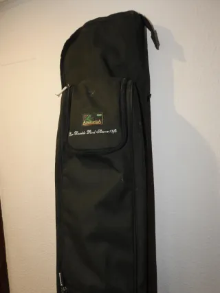 Cañas de pesca,funda y sacadera.