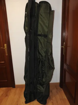 Cañas de pesca,funda y sacadera.
