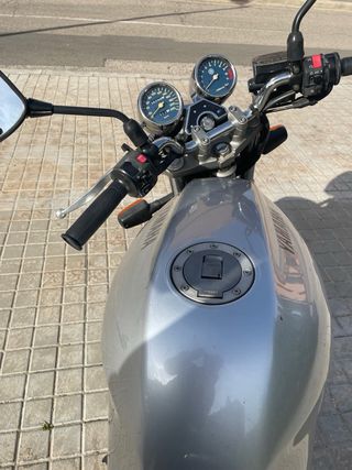 Yamaha XJ 600 Naked Limitada
