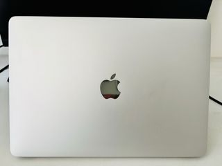 MacBook Air 2020 Retina 13 Intel Core i5 con daños