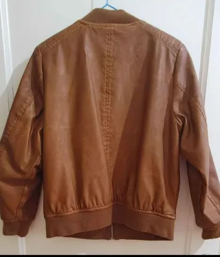 Cazadora polipiel Zara niño 9 años