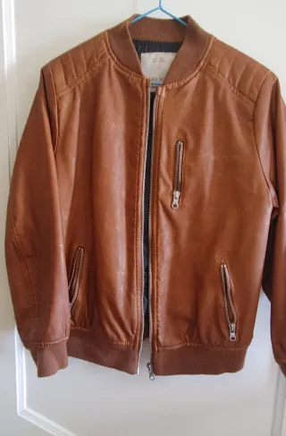 Cazadora polipiel Zara niño 9 años