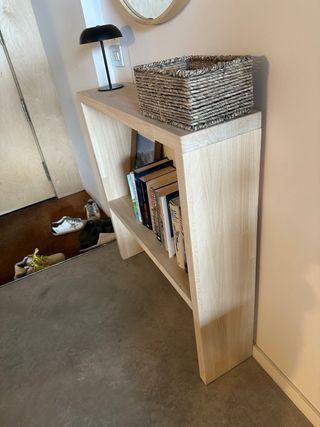 Estantería de madera hecha a medida