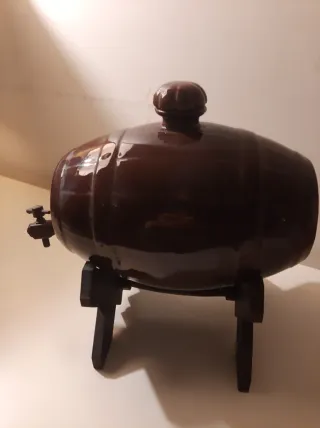 Piccola botte decorativa in ceramica