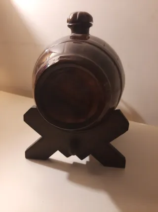 Piccola botte decorativa in ceramica