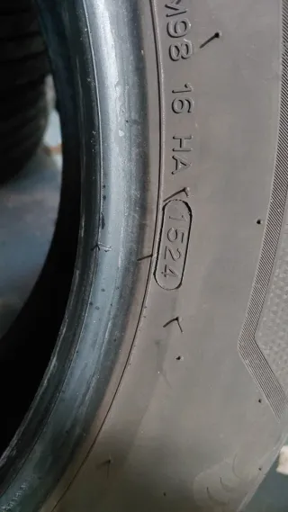 Neumático 235/55/19