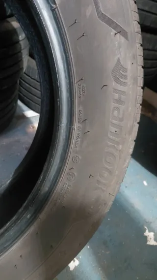 Neumático 235/55/19