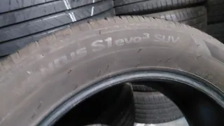 Neumático 235/55/19