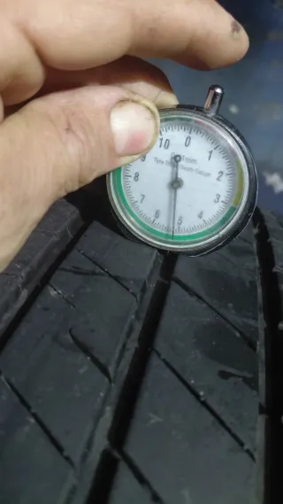 Neumático 235/55/19