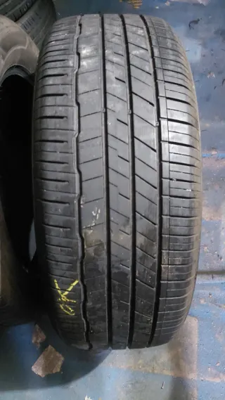 Neumático 235/55/19