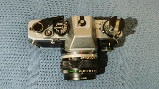 Cámara Olympus OM10 Plata y Negra