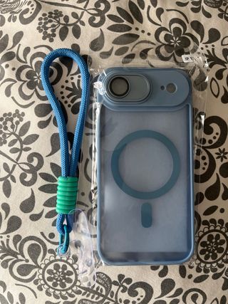 Funda iPhone 17 Air con correa