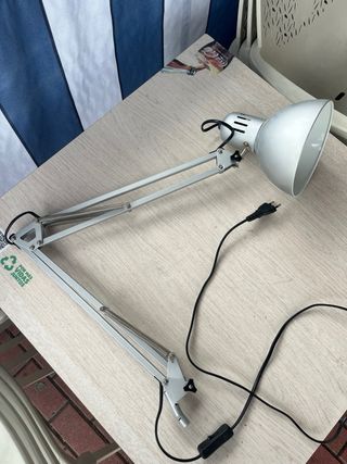 Lámpara Escritorio Metálica Ajustable  2 UNIDADES