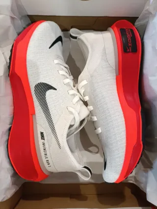 Nike Invincible Run 3