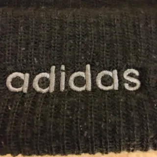 Berretto Adidas nero in lana