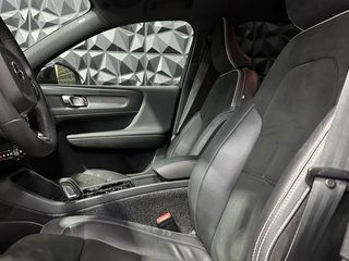Volvo XC40 1.5 T5 Twin Recharge Plus Dark Auto