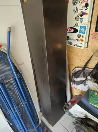 Chimenea de fundición con puerta de cristal