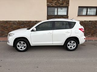 Toyota RAV4 2010
