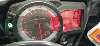 Suzuki GSX R 600 - Sportbike