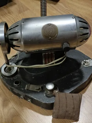 Máquina para reparar medias años 50